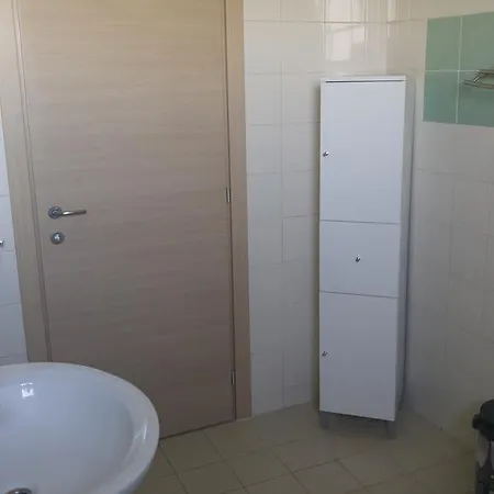 Sara Sea View 아파트 올림프