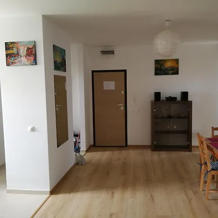 Апартаменты Sara Sea View